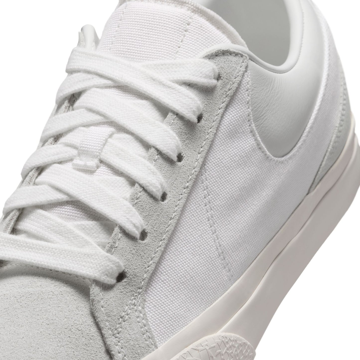 Nike "Blazy" Mens - White / Summit White / Sail