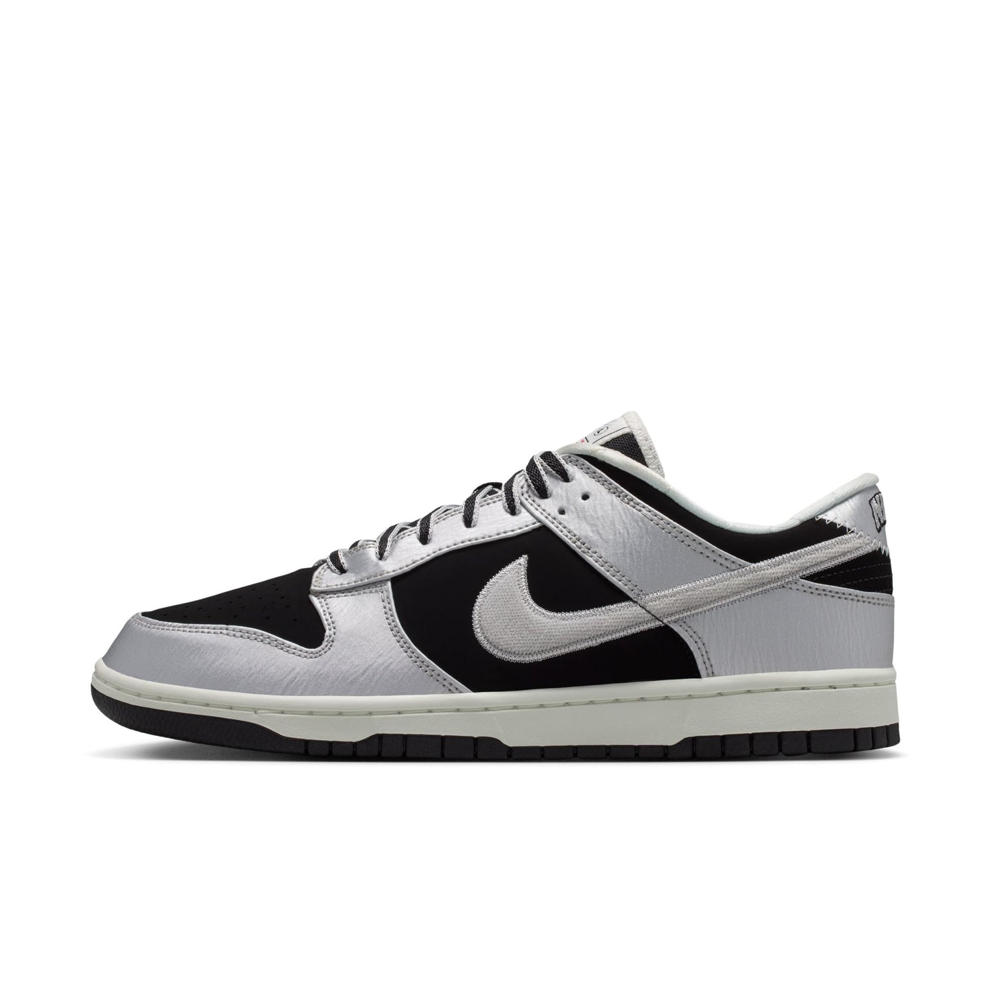 Nike "Dunk Low Retro" Mens - Metallic Silver