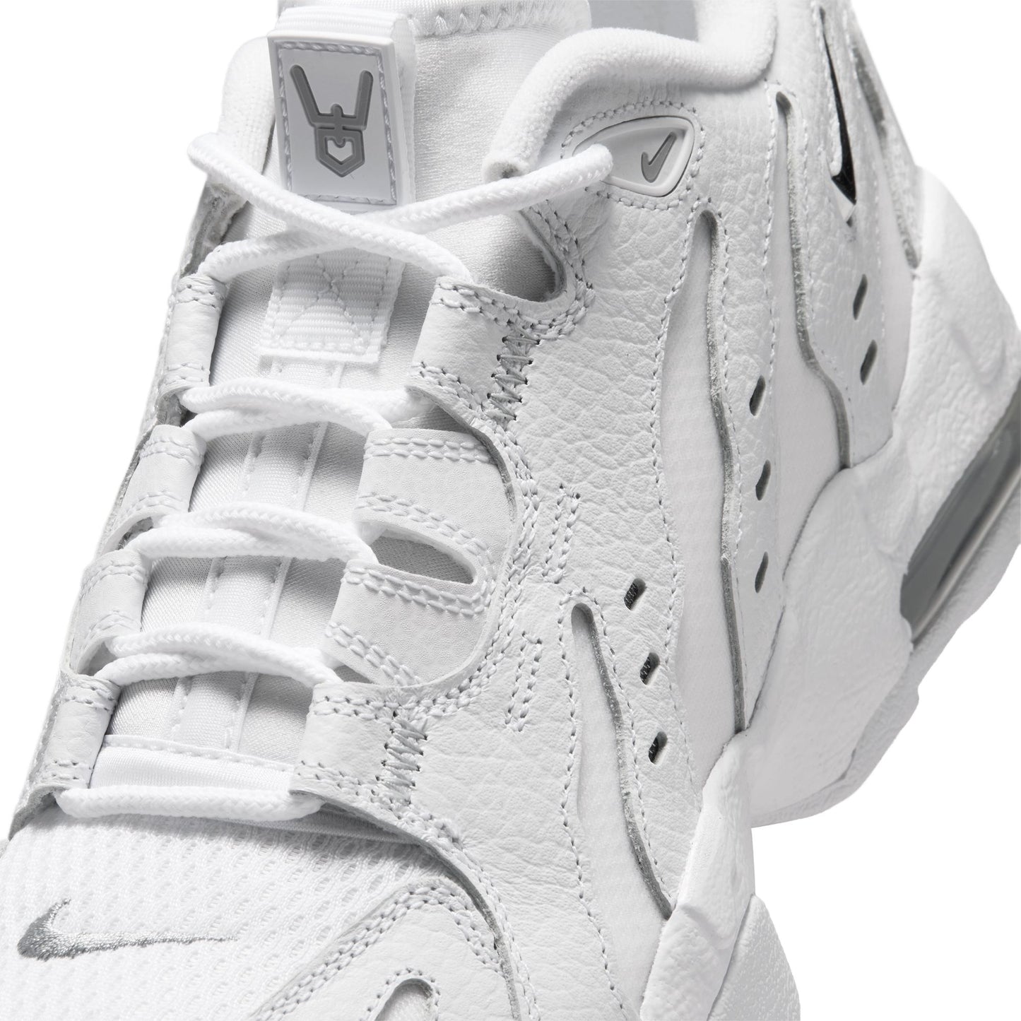 Nike "Air DT Max '96 Low" Mens - White / Metallic Silver