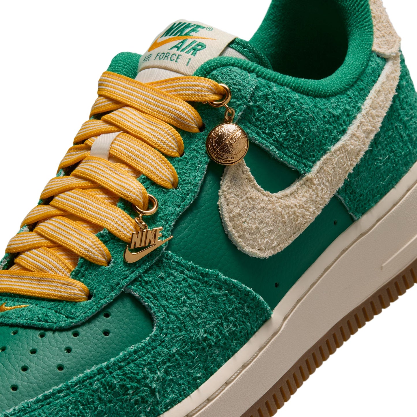 Nike "Air Force 1 '07" Womens - Malachite / Coconut Milk