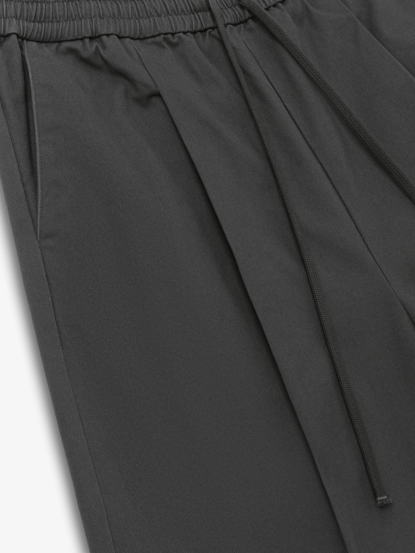 Fear of God Essentials "Relaxed Drawstring Short" Mens - Iron Grey