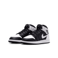 Air Jordan "1 Mid BG" Grade School - Black / White