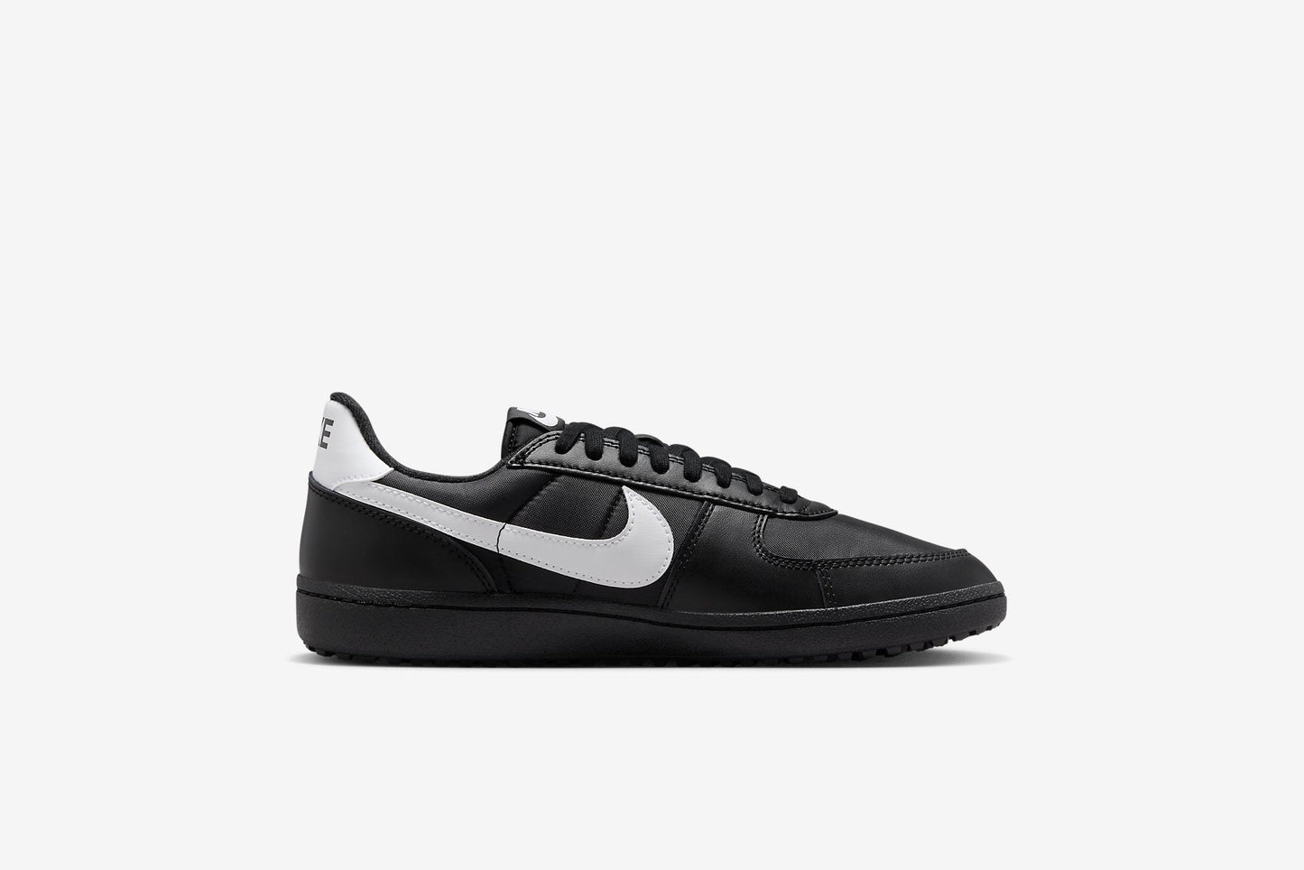 Nike "Field General '82" M - Black / White