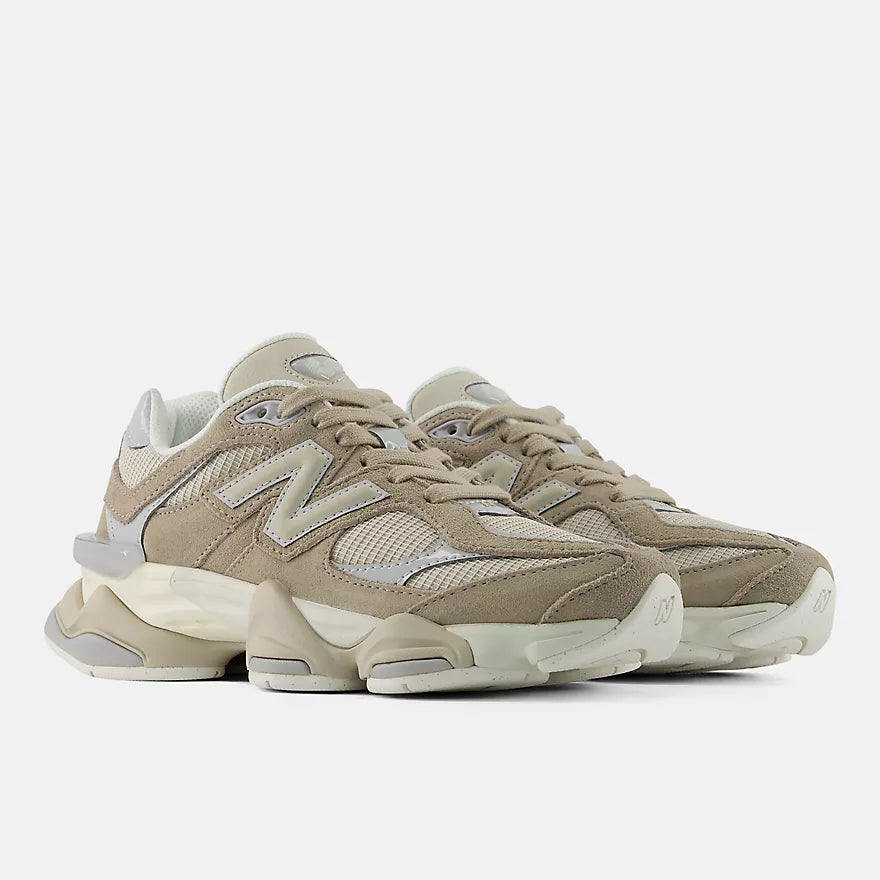 New Balance "9060" Mens - Driftwood / Timberwolf