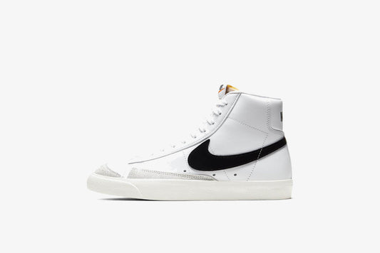 Nike "Blazer Mid '77" W - White / Black-Sail
